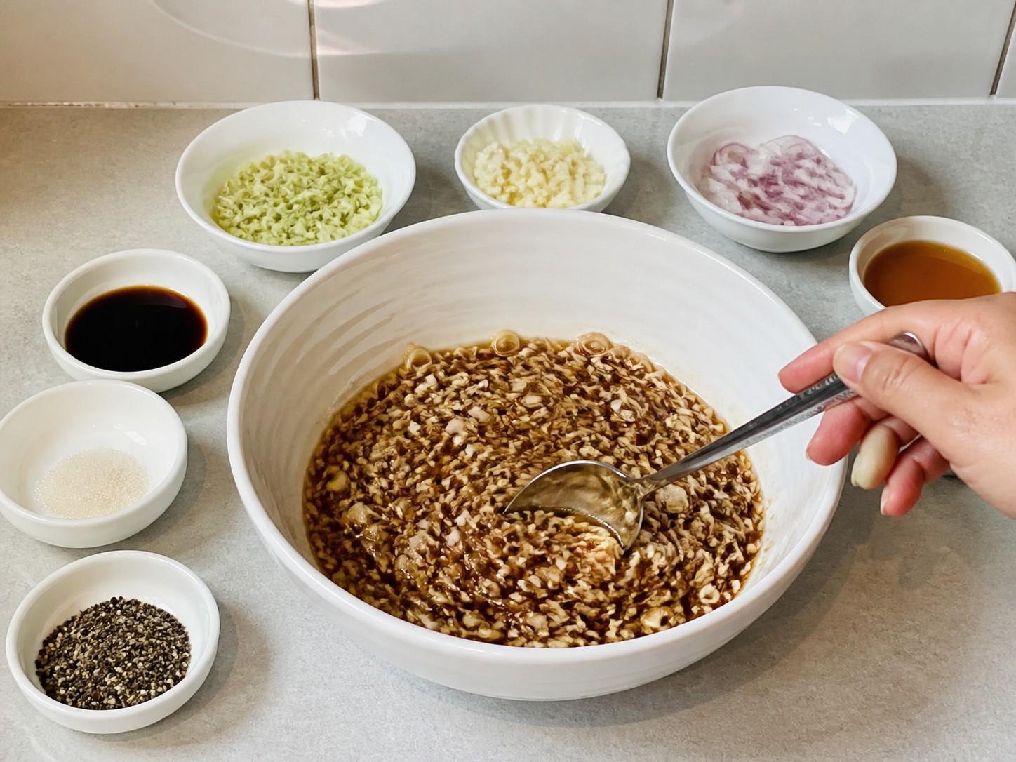 越式香茅豬扒飯:混合醃料